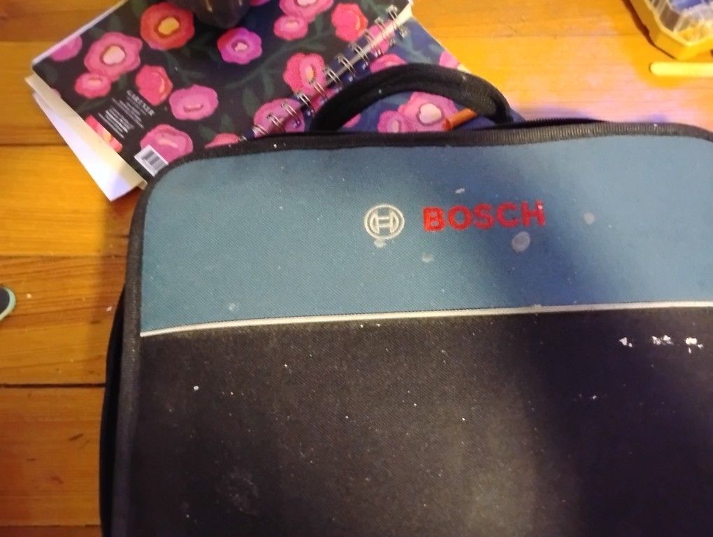 Bosch 18 Volt Powerdrill
