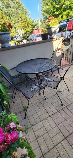 Heavy duty rought iron 5 pieces patio set