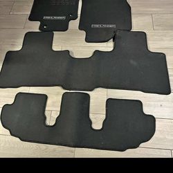 Toyota Highlander floor mats