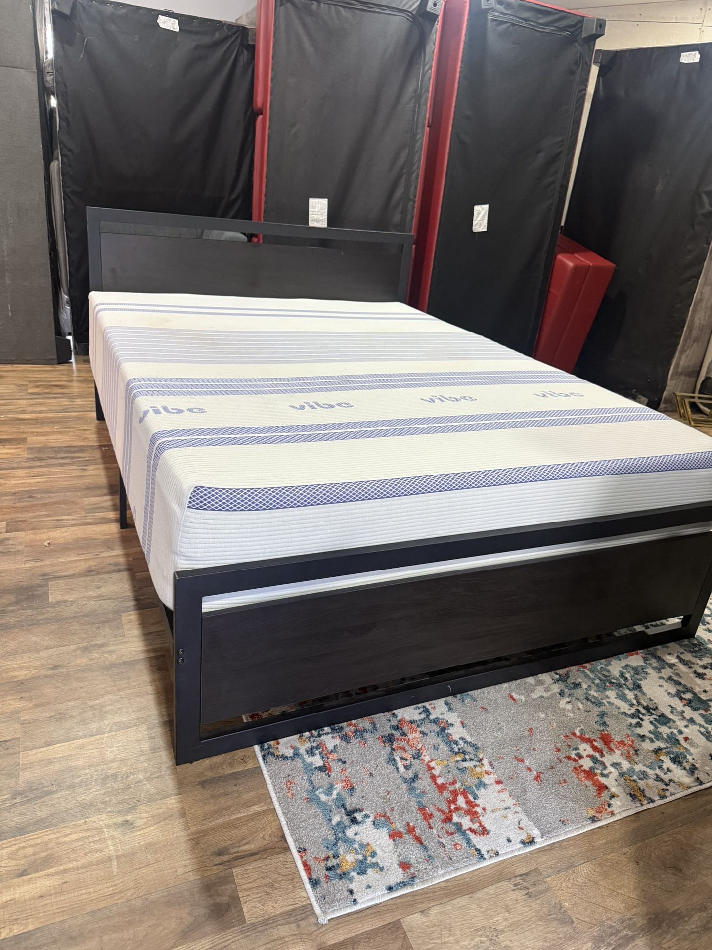 Queen Size Bed And Bed Frame