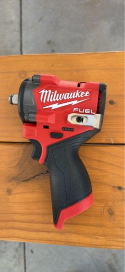 Milwaukee FUEL Cordless Compact Impact Wrench