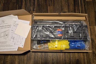 Brand new mounting Dream full Motion TV wall mount for 32"-65" TVs