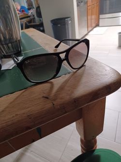Ray-Ban RB4128 Cats 4000 sunglasses