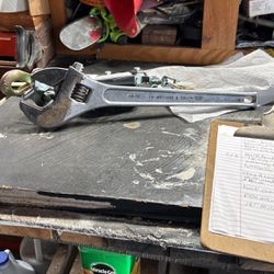 Adjustable Wrench 