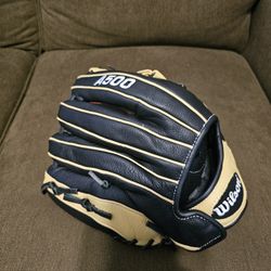 Wilson A500 Siren Fastpitch Series 11.5" Infield Glove