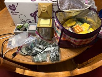 Sentsy wax, 2- warmers and bag