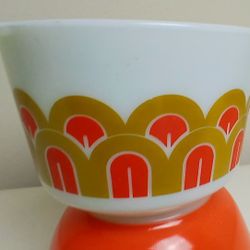 Ytg Pyrex Arches Fish Scales 1.5 Qt Casserole