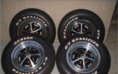 1970 ford Mustang tire P225/70R14