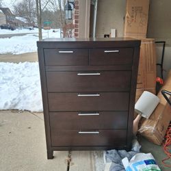 6 Drawer Casana Dresser