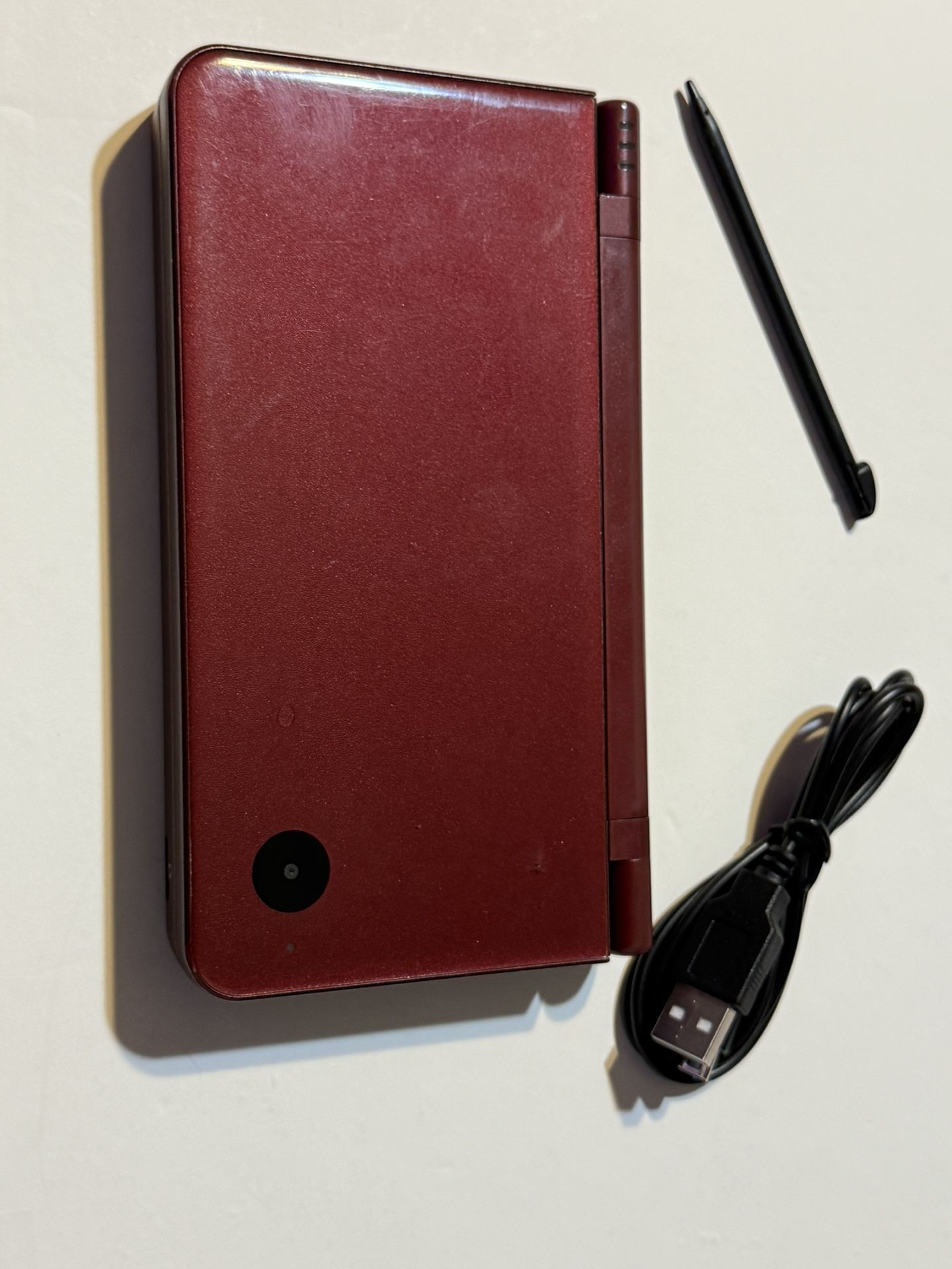 Nintendo DSI XL