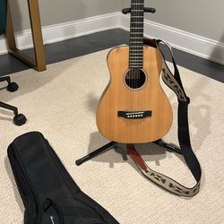 Acoustic electric LX1E0 Little Martin Guitar