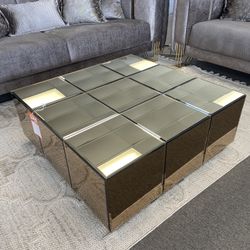 Mesa De Centro Espejo Bronceado/ Bronze Mirror Coffee Table