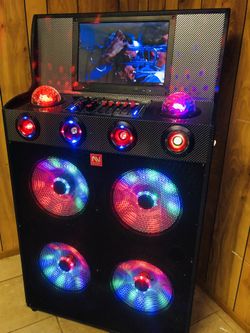 THIS IS A STORE!! 🔊🖥Equipo con cuatro bocinas 12” y pantalla wifi PRECIO FIRME // wifi speaker with four 12” woofers