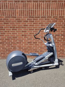 Precor EFX833 Elliptical