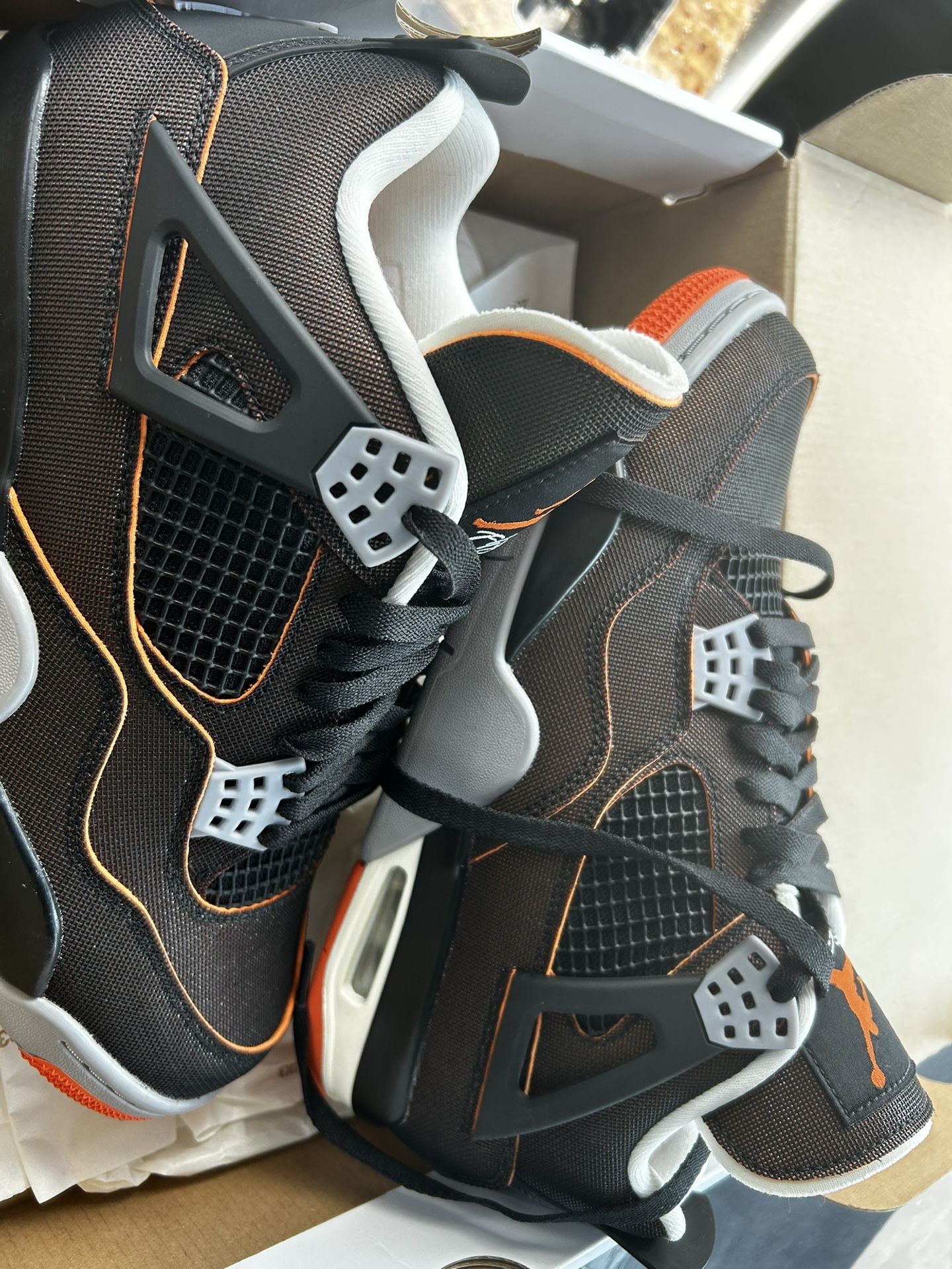 WMNS Air Jordan 4’s