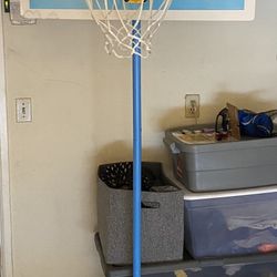 Basketball Hoop 