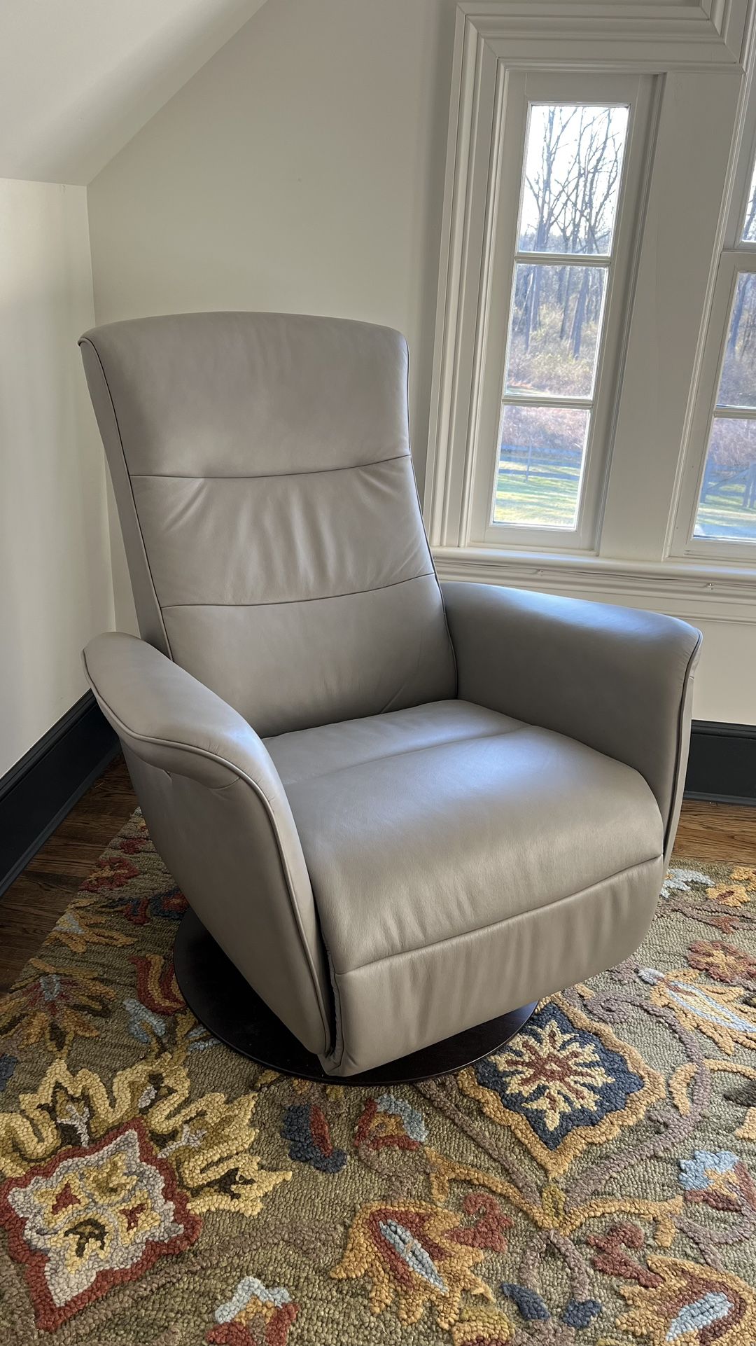 Leather Power Recliner 