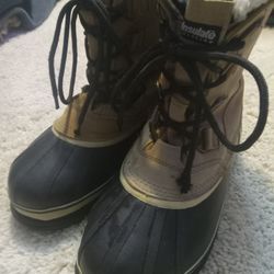 Ozark Trail Winter Boots 25 Dollars 