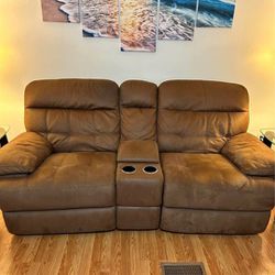 Beautiful Recliner Sofa Couch 
