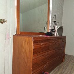 2 Dressers
