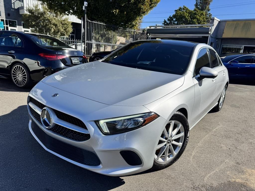 2020 Mercedes-Benz A 220