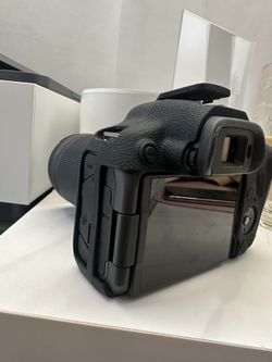 Canon EOS R7