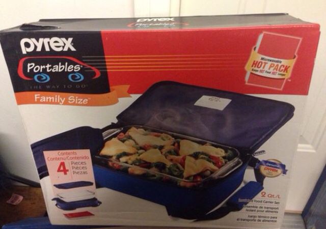 NEW IN BOXES TURKEY AND PYREX FOOD STORAGE