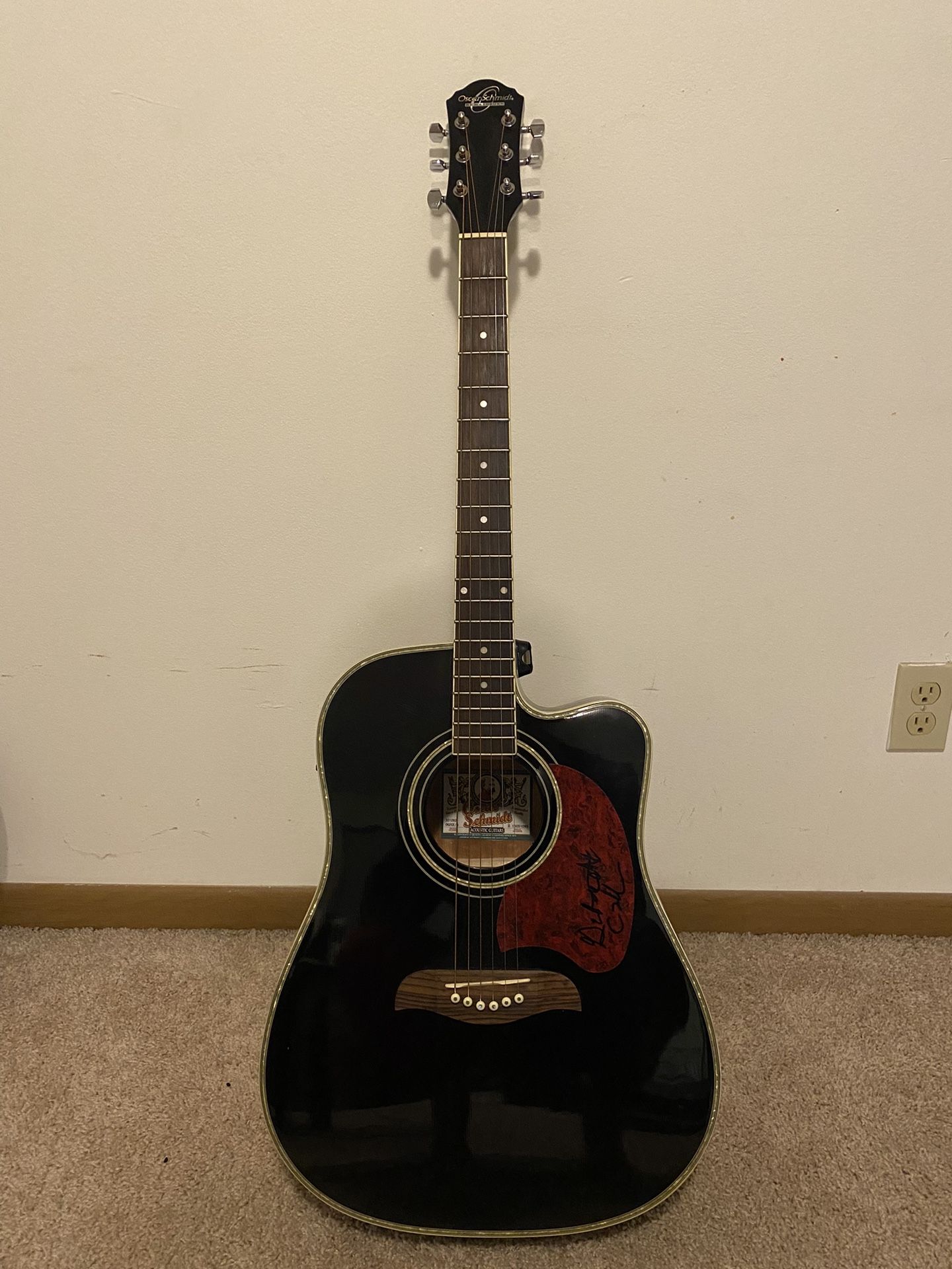 Oscar Schmidt Dreadnought Acoustic/Electric Guitar