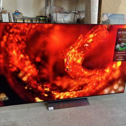 LG 65" C5 Series 4K UHD OLED evo AI Smart webOS 25 TV, OLED65C5PUA