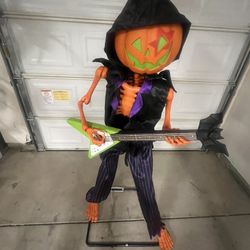 Guitar Playing Pumpkin 