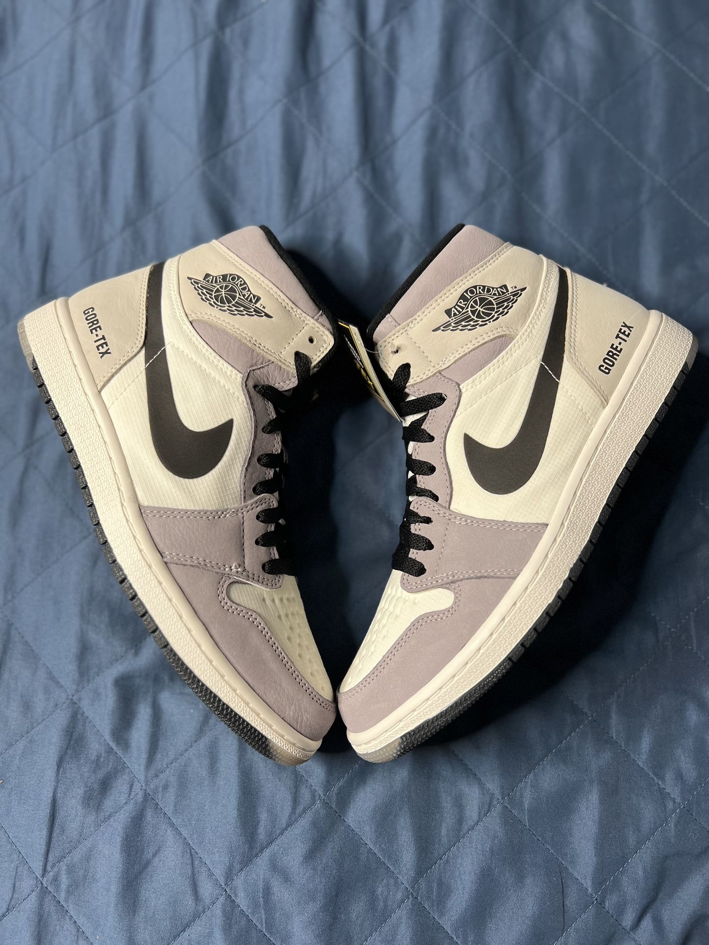 Nike Jordan 1 High Element