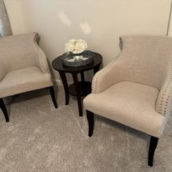 Accent Chair + Table