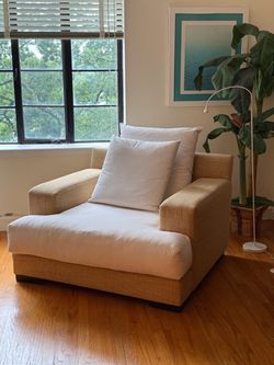 CHAIR BY Z GALLERIE PALISADES COLLECTION ULTRA COMFORTABLE DEEP SEATING