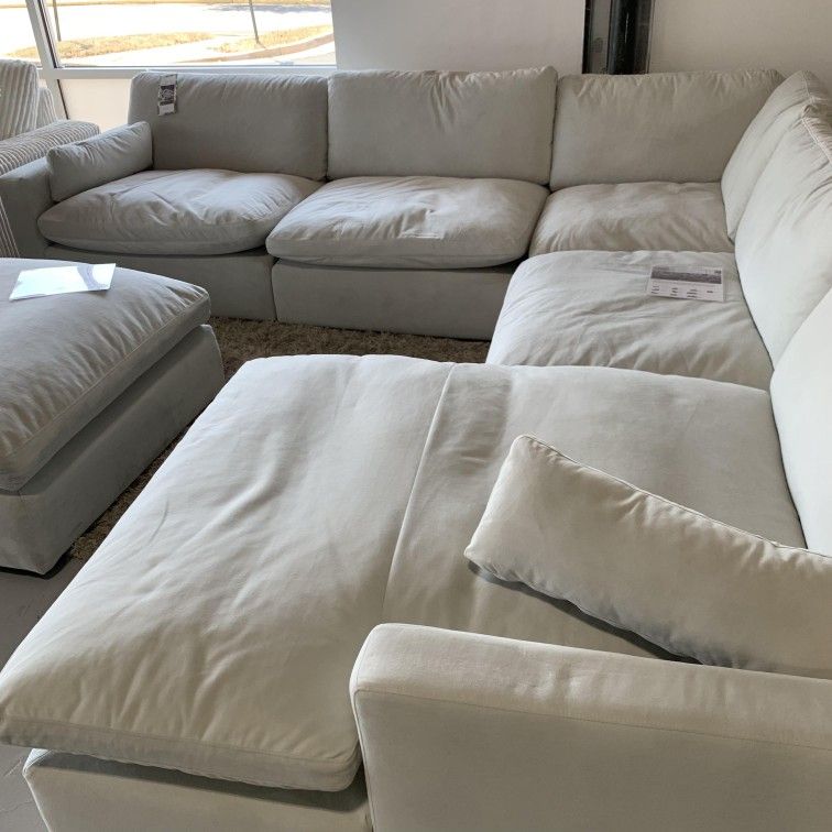 Ultra Comfortable 5 Piece Sectional With Chaise, Living Room// Home Decor