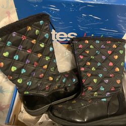Girls Rain/snow Boot Size 4