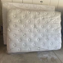 Full size mattress, pillow top , New Plastic sealed, gel Memory foam, 12 inches thick, beautiful soft cover, I have all size mattresses