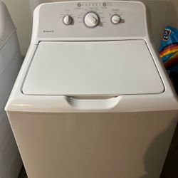 Hotpoint Top- Loader Washer 3.8 cu ft Capacity