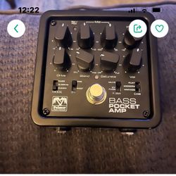 Bass guitar pocket amp