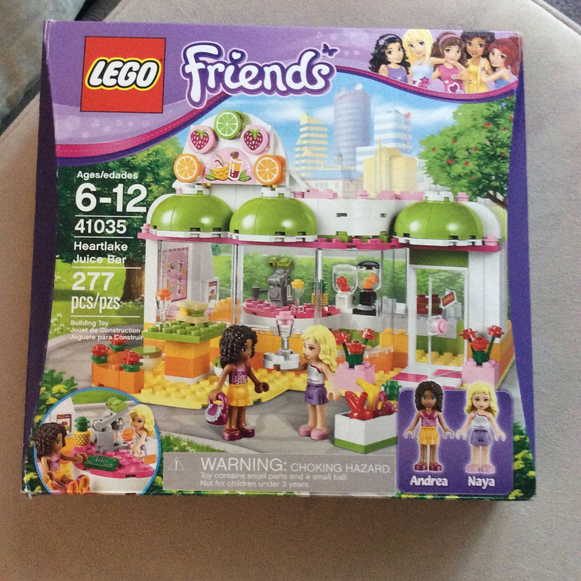 LEGO Friends Heart Lake Juice Bar