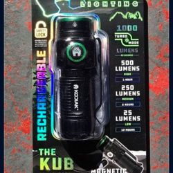 Super Bright Kodiak Small Lightning Flashlight 500 Lumens 