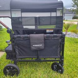 Volcanic~Black/Wonderfold(W4)four~seater~Luxe~wagon~with~canopy~&~Accessories