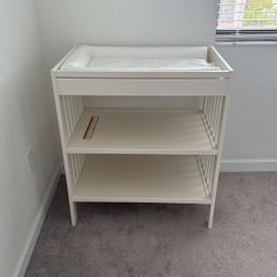 Changing table, white