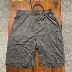 Reebok Performance Athletic Shorts – Size Small
