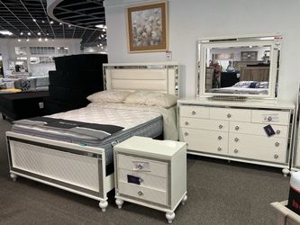 White Powered Bedroom Set