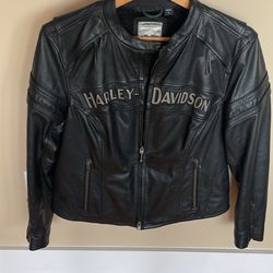 Women’s large Petite Harley Davidson Jacket 