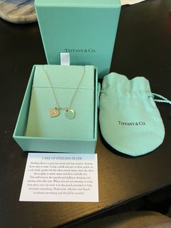 Return to Tiffany Double Heart Pendant