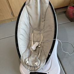 mamaRoo® multi-motion baby swing®