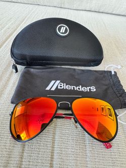 Blenders A-Series  Aviator Sunglasses  Lightly Used  Fast Ship