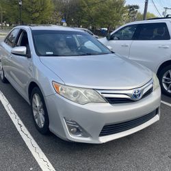 Toyota Camry 2012 Hybrid XLE