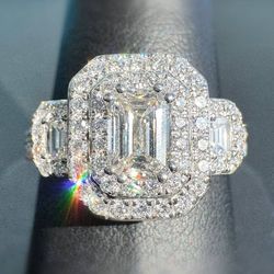 Platinum 950 Emerald & round cut 3 stone 2.5CTW diamond Engagement ring sz 9